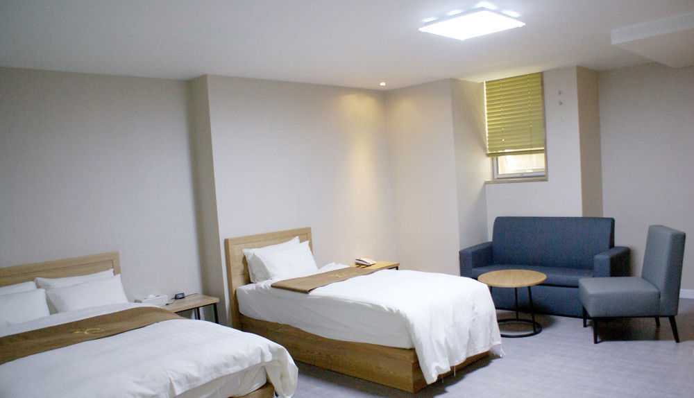 Y Ocean Hotel Yeosu Buitenkant foto