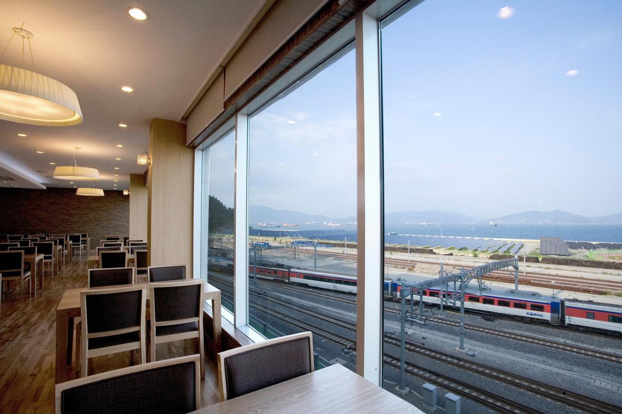 Y Ocean Hotel Yeosu Buitenkant foto