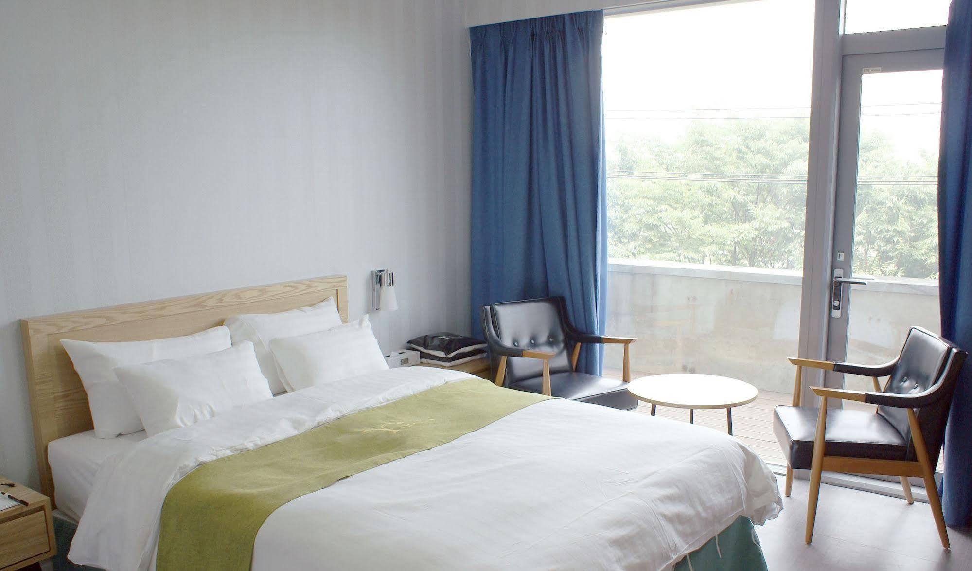 Y Ocean Hotel Yeosu Buitenkant foto